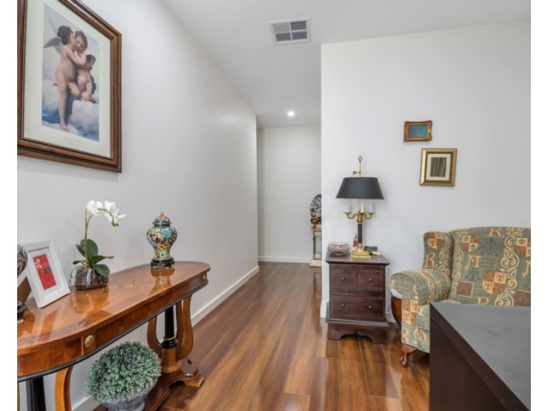 3 Hewitt Crescent, Woodville South SA 5011