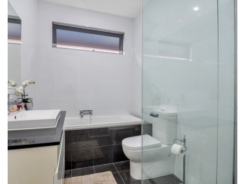 3 Hewitt Crescent, Woodville South SA 5011