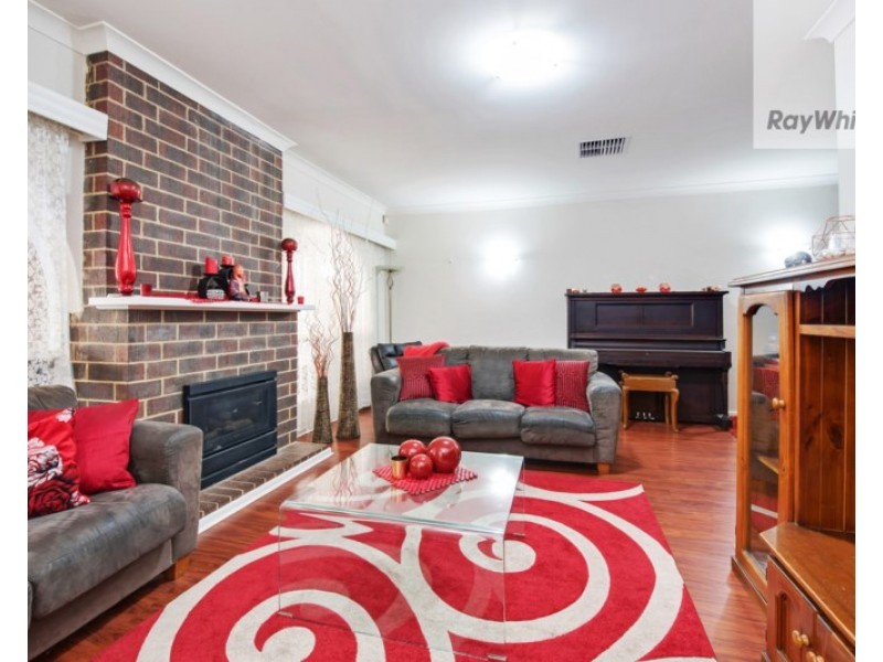 6 Travis Court, North Haven SA 5018