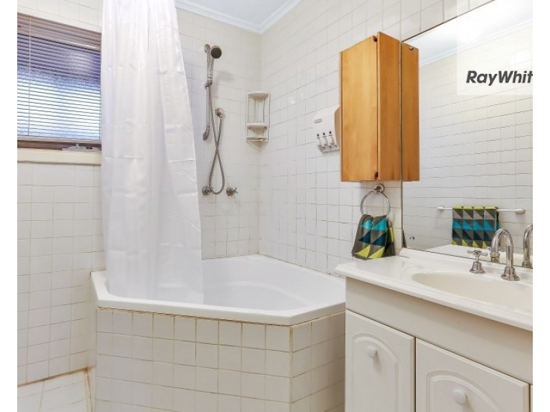 17 Ulaka Road, Ingle Farm SA 5098