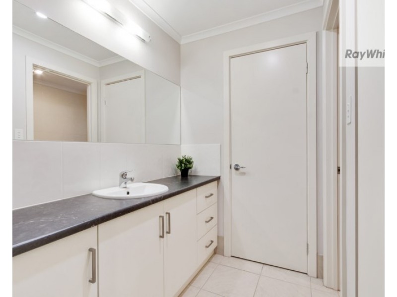 11 Southern Avenue, Mansfield Park SA 5012