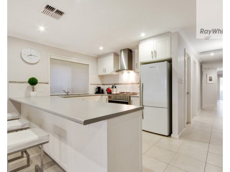 11 Southern Avenue, Mansfield Park SA 5012