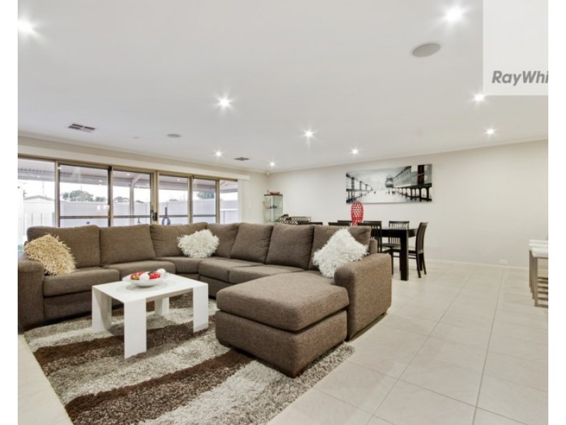 11 Southern Avenue, Mansfield Park SA 5012