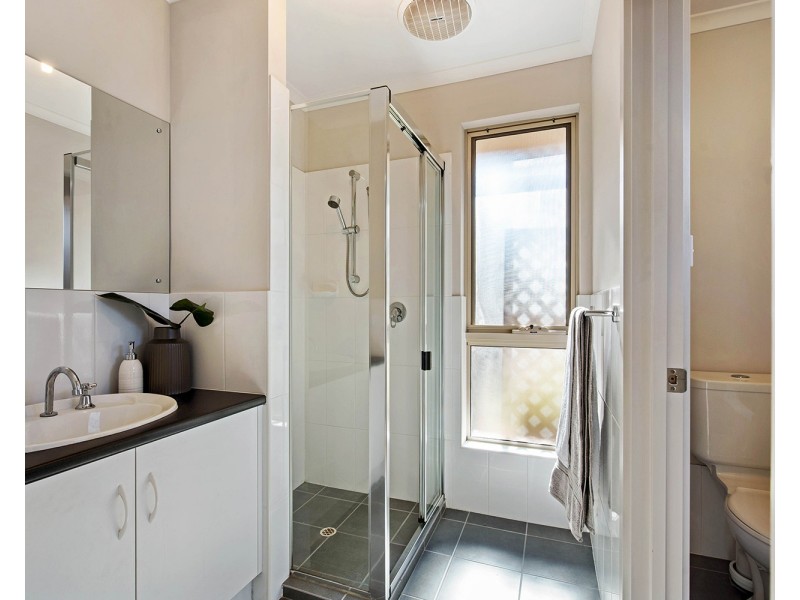 2/40 May Street, Albert Park SA 5014