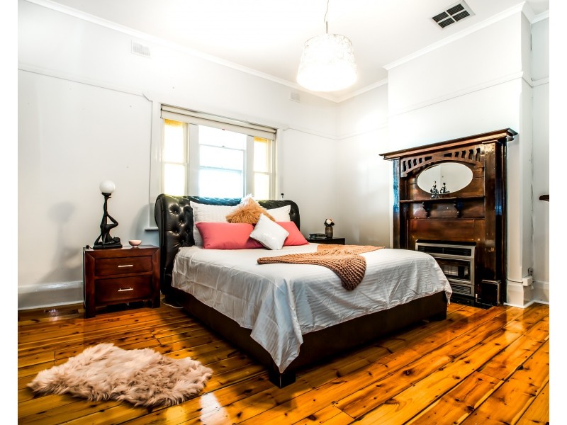 4 Scotia Street, Croydon SA 5008