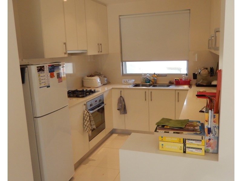 2/2 West Street, Hindmarsh SA 5007