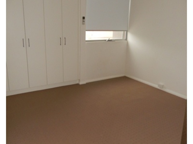 2/2 West Street, Hindmarsh SA 5007