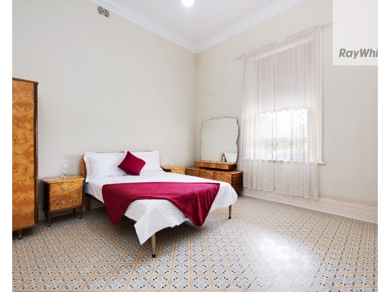 44 Hughes Street North, Woodville SA 5011