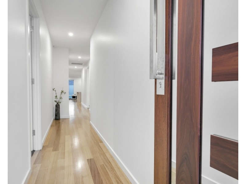 5 Lomond Court, West Lakes SA 5021