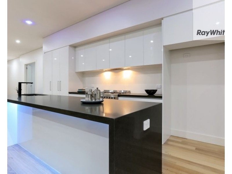 29a Lochside Drive, West Lakes SA 5021