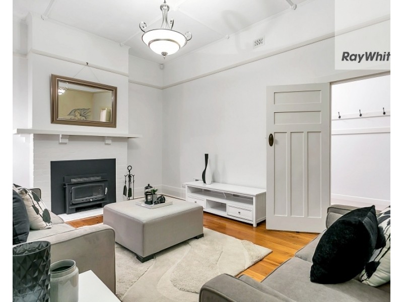 1 Victoria Street, Glandore SA 5037