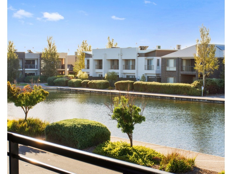 74 Cascades Drive, Mawson Lakes SA 5095