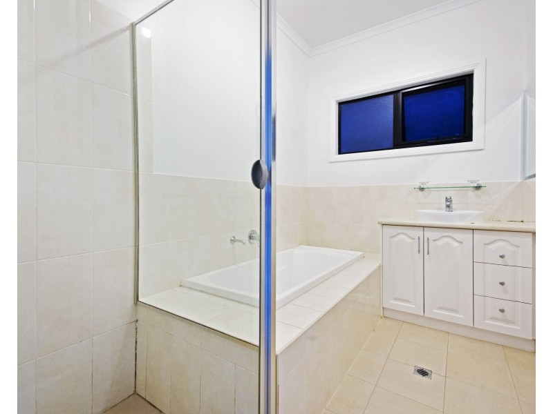 74 Cascades Drive, Mawson Lakes SA 5095