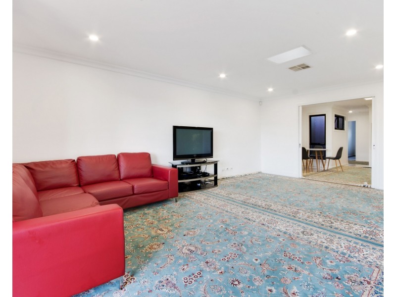 74 Cascades Drive, Mawson Lakes SA 5095