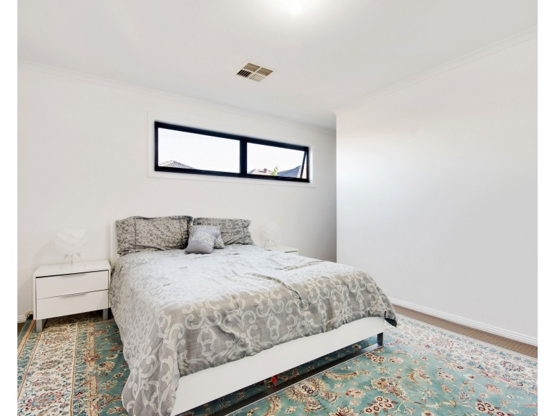 74 Cascades Drive, Mawson Lakes SA 5095