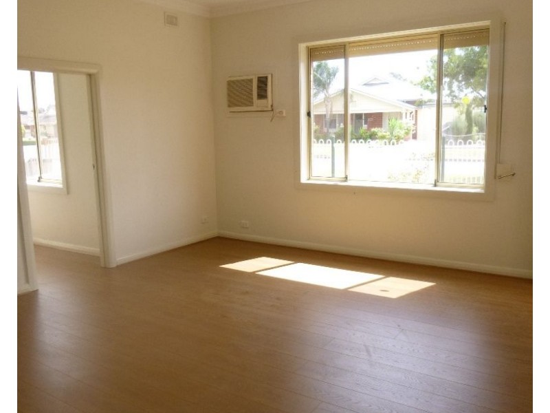 11 Seaton Terrace, Seaton SA 5023