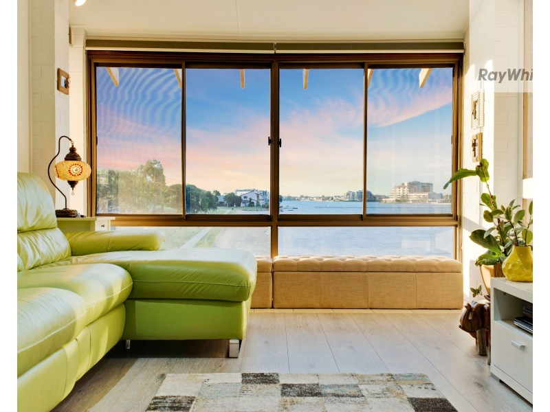 12/80 Military Road, Tennyson SA 5022