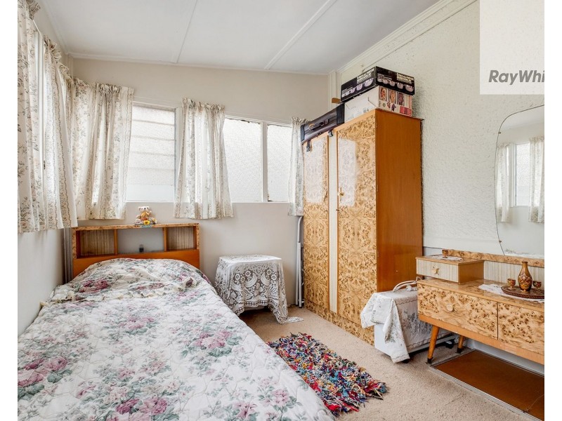 39 Burt Avenue, Hilton SA 5033