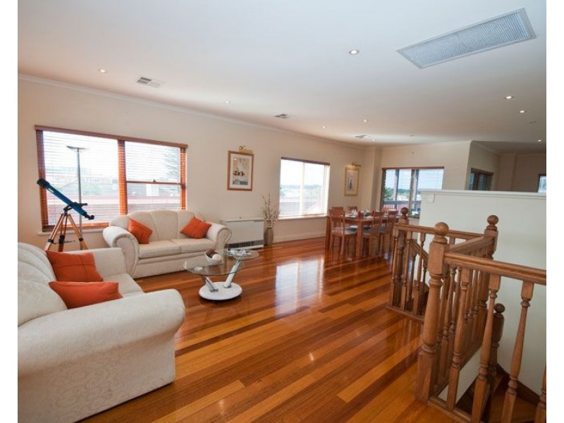 56 Seaview Road, Tennyson SA 5022