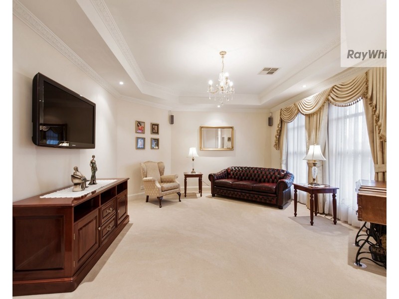 16 Pioneer Street, Seaton SA 5023