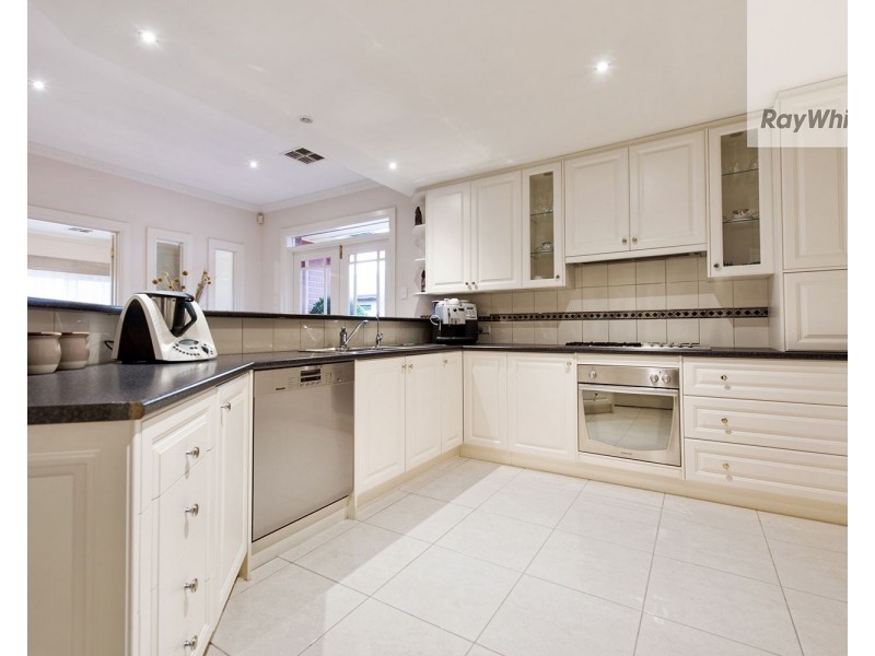 16 Pioneer Street, Seaton SA 5023