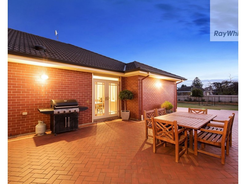 16 Pioneer Street, Seaton SA 5023