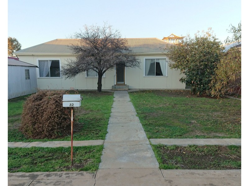 32 Milburn Street, Ottoway SA 5013