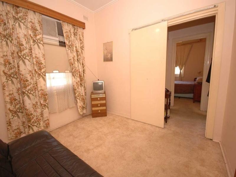 22 Tulloch Avenue, Pennington SA 5013