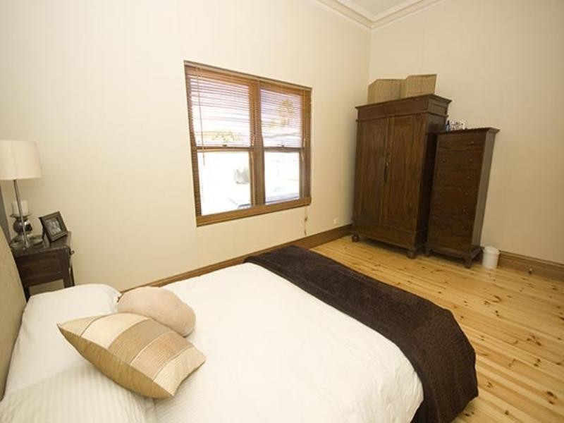 8 Herbert Road, West Croydon SA 5008