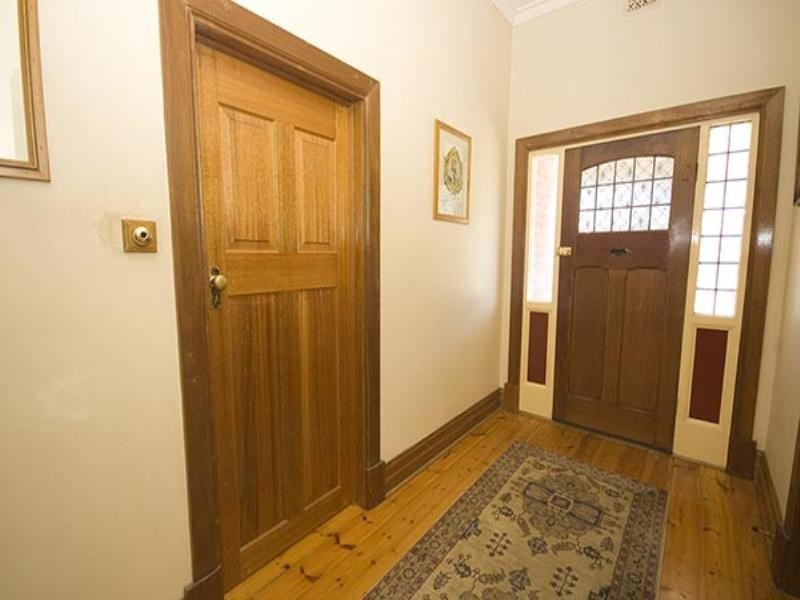 8 Herbert Road, West Croydon SA 5008