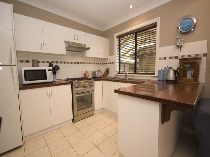 19 Carnarvon Terrace, Largs North SA 5016