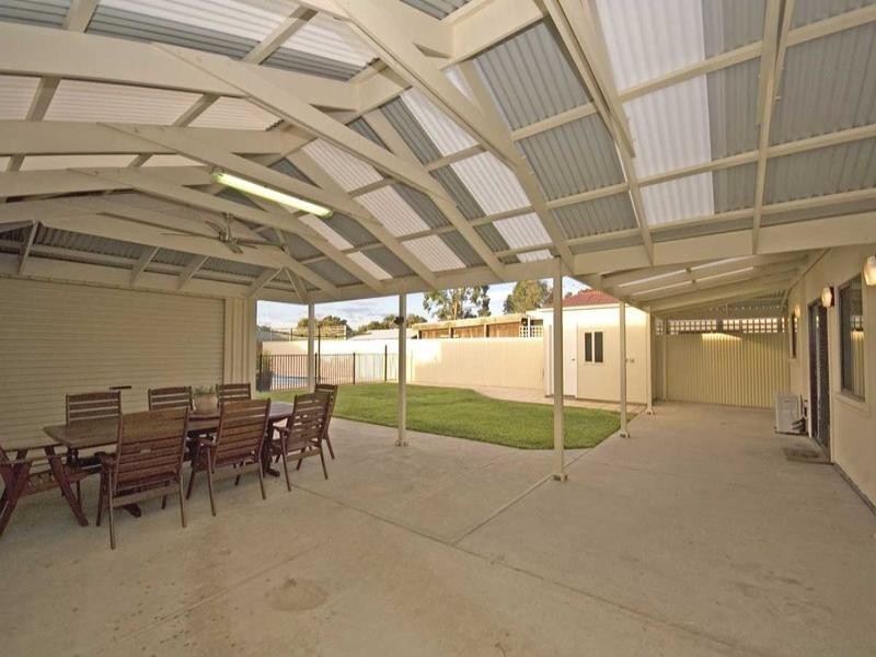 19 Carnarvon Terrace, Largs North SA 5016