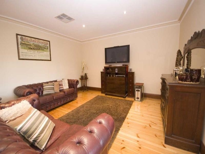 11 Harvey Street West, Woodville SA 5011