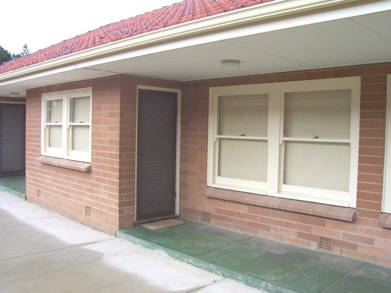 2/11 Baker Street, Grange SA 5022