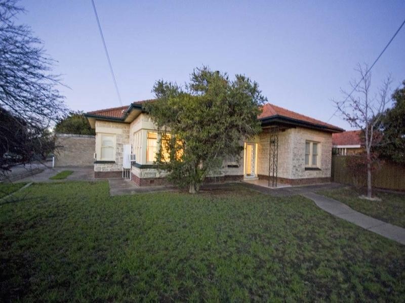 31 Stradbroke Avenue, Plympton Park SA 5038