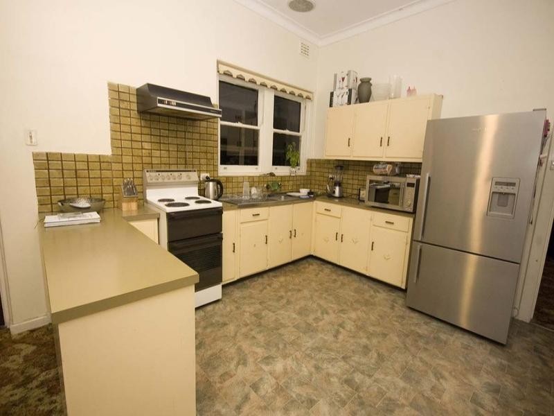 31 Stradbroke Avenue, Plympton Park SA 5038