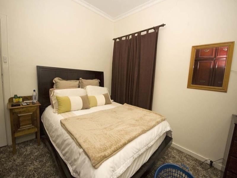 31 Stradbroke Avenue, Plympton Park SA 5038