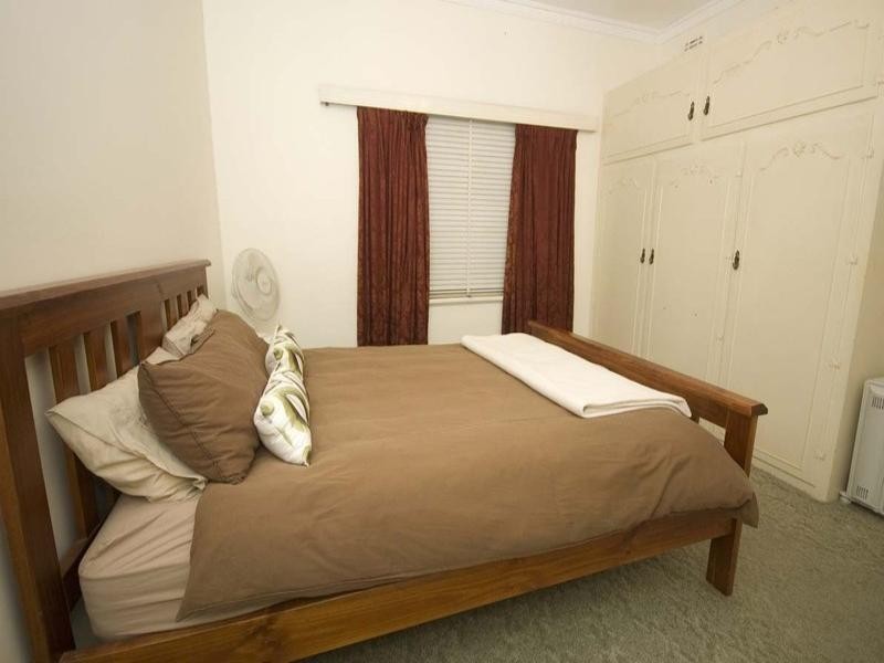 31 Stradbroke Avenue, Plympton Park SA 5038