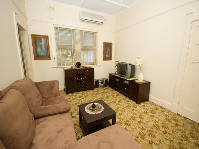 29 Howards Road, Beverley SA 5009