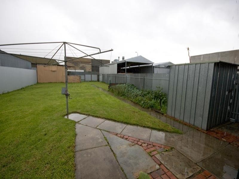 29 Howards Road, Beverley SA 5009