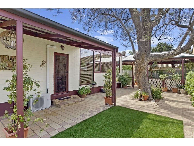 15 Russell Terrace, Woodville SA 5011