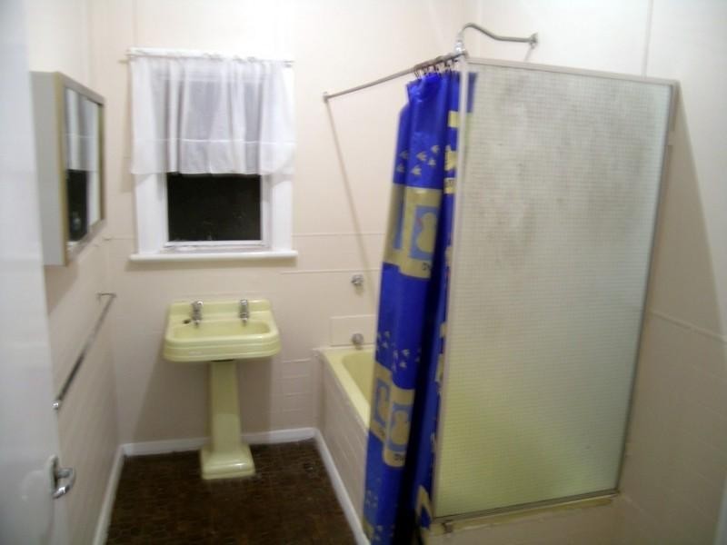 84 Eastern Parade, Ottoway SA 5013