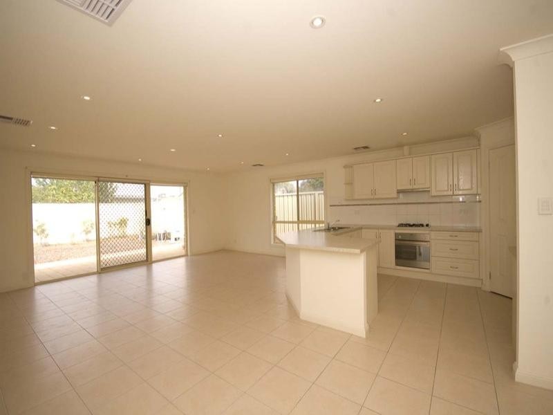16 Carnarvon Parade, West Croydon SA 5008