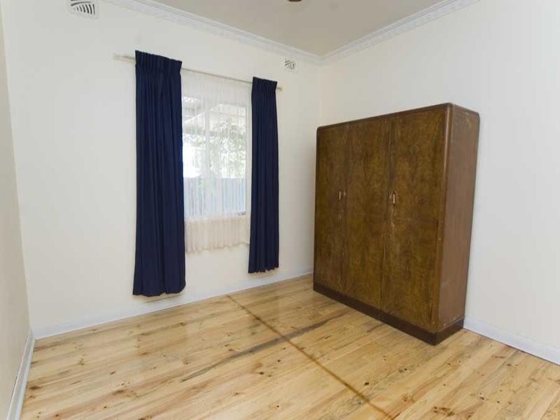 31 Sunbeam Road, Croydon Park SA 5008