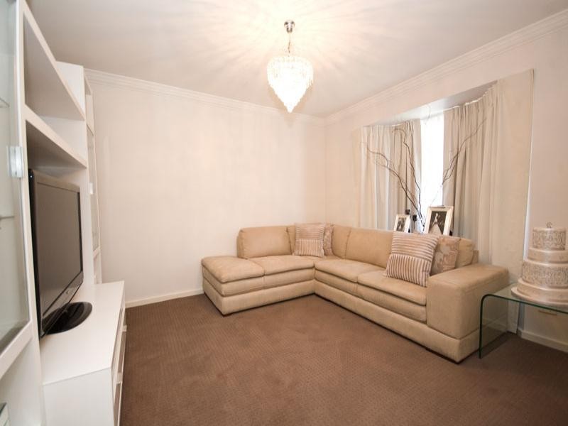 6 North Parade, Royal Park SA 5014