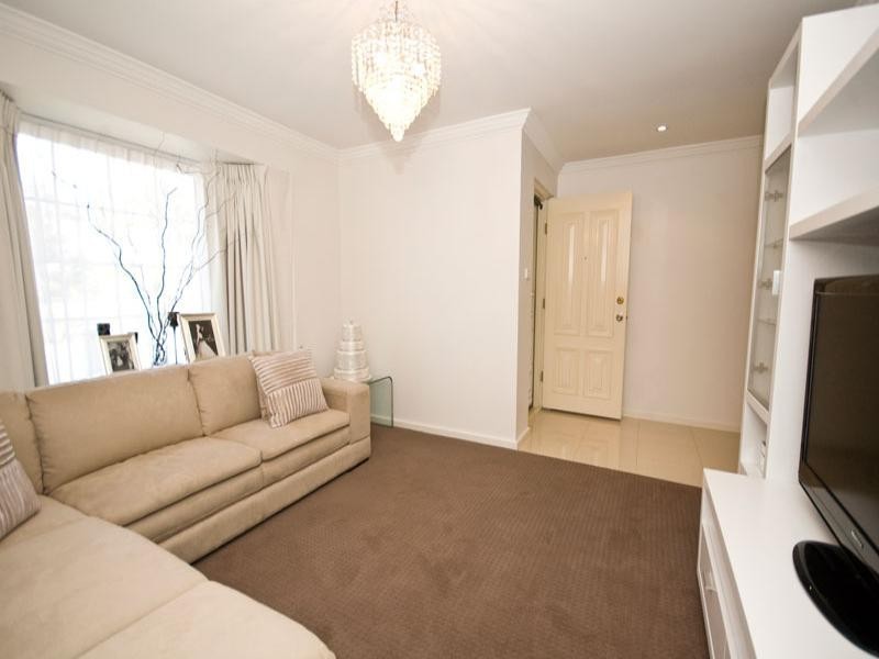 6 North Parade, Royal Park SA 5014