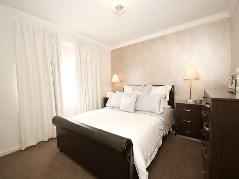 6 North Parade, Royal Park SA 5014