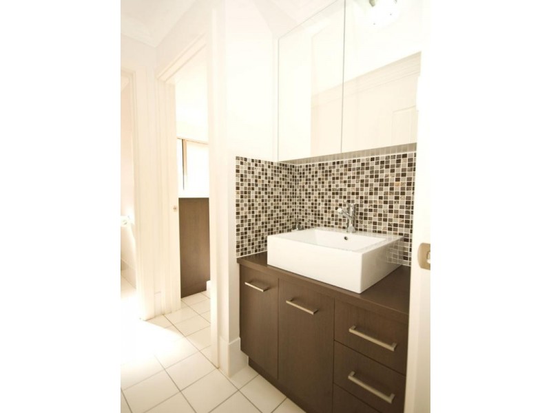 6 North Parade, Royal Park SA 5014