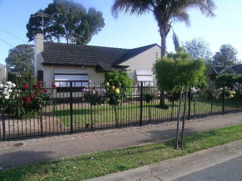 5 Sage Crescent, Woodville West SA 5011