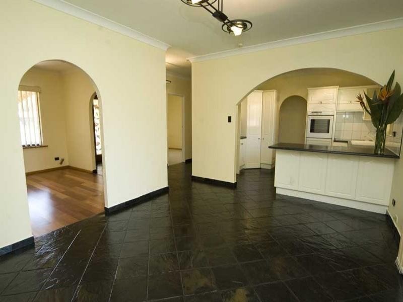 20 Greenfield Crescent, West Lakes Shore SA 5020